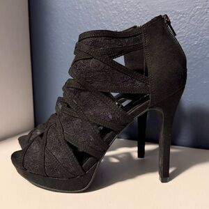 Graceland Faux Suede & Lace Black Crisscross Peep-Toe Stiletto 5” Heels Size 38
